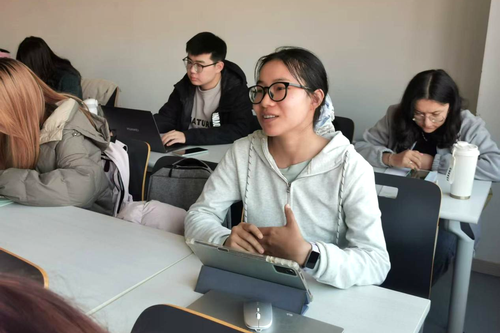 图3 师生交流互动.png