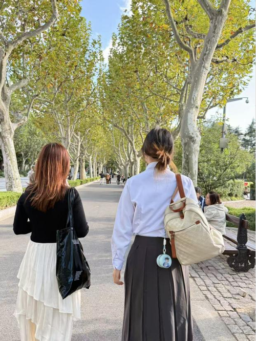 图14 复兴公园林荫道.png